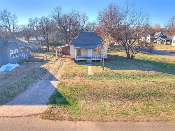 1201 W Logan Avenue, Guthrie, OK 73044