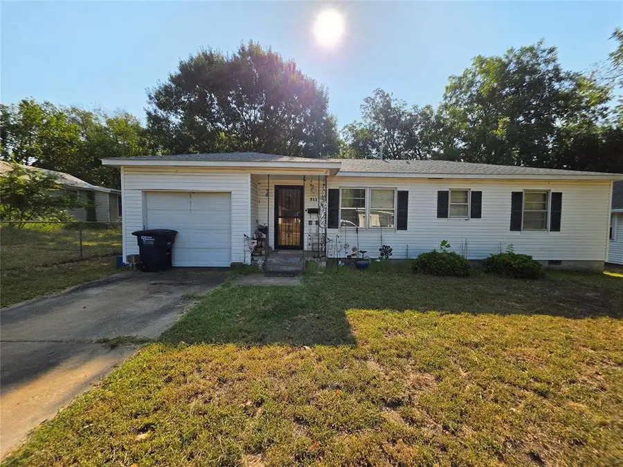 311 N Roosevelt Avenue, Shawnee, OK 74801 - #3