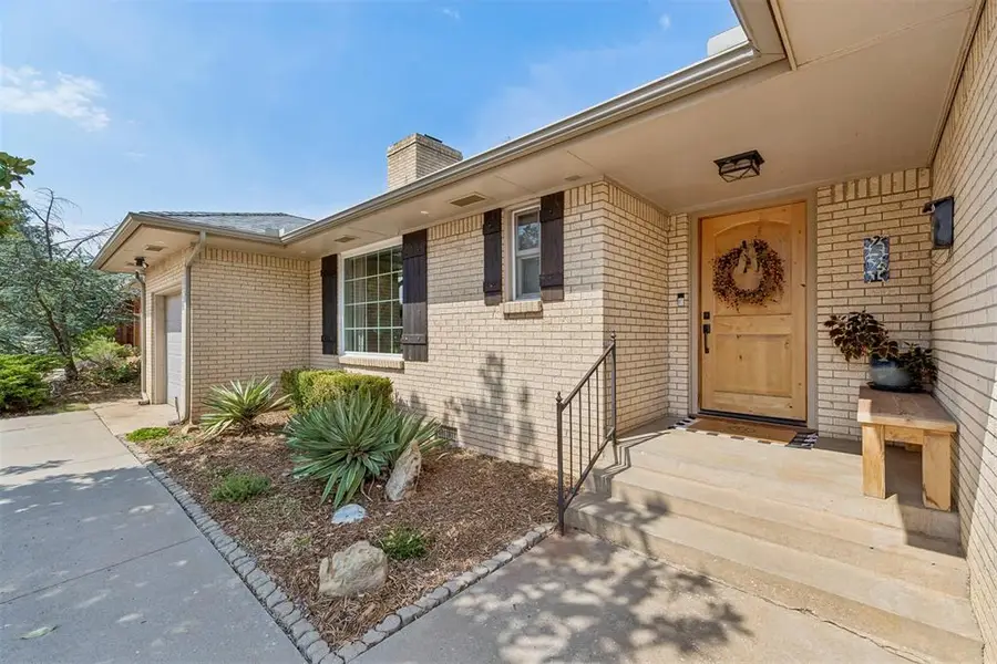 2521 Huntleigh Drive, Oklahoma City, OK 73120 - #3