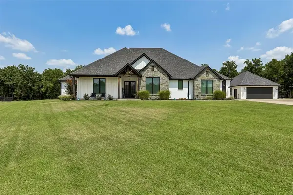 906 Drake Drive, Choctaw, OK 73020