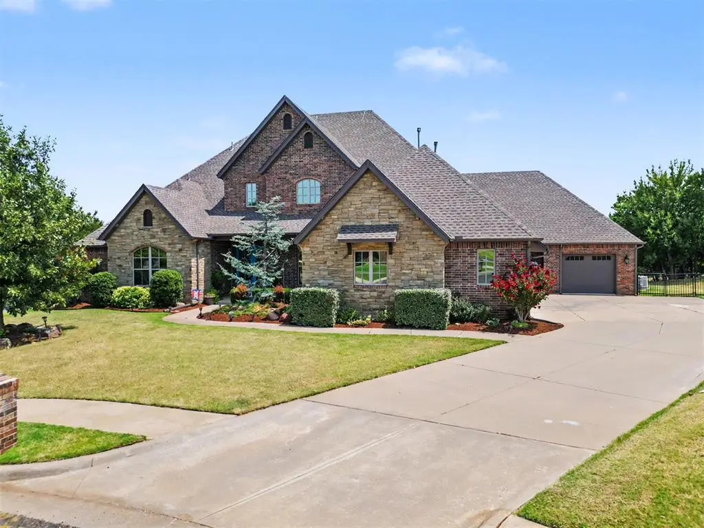 9300 NW 97th Circle, Yukon, OK 73099 - #1