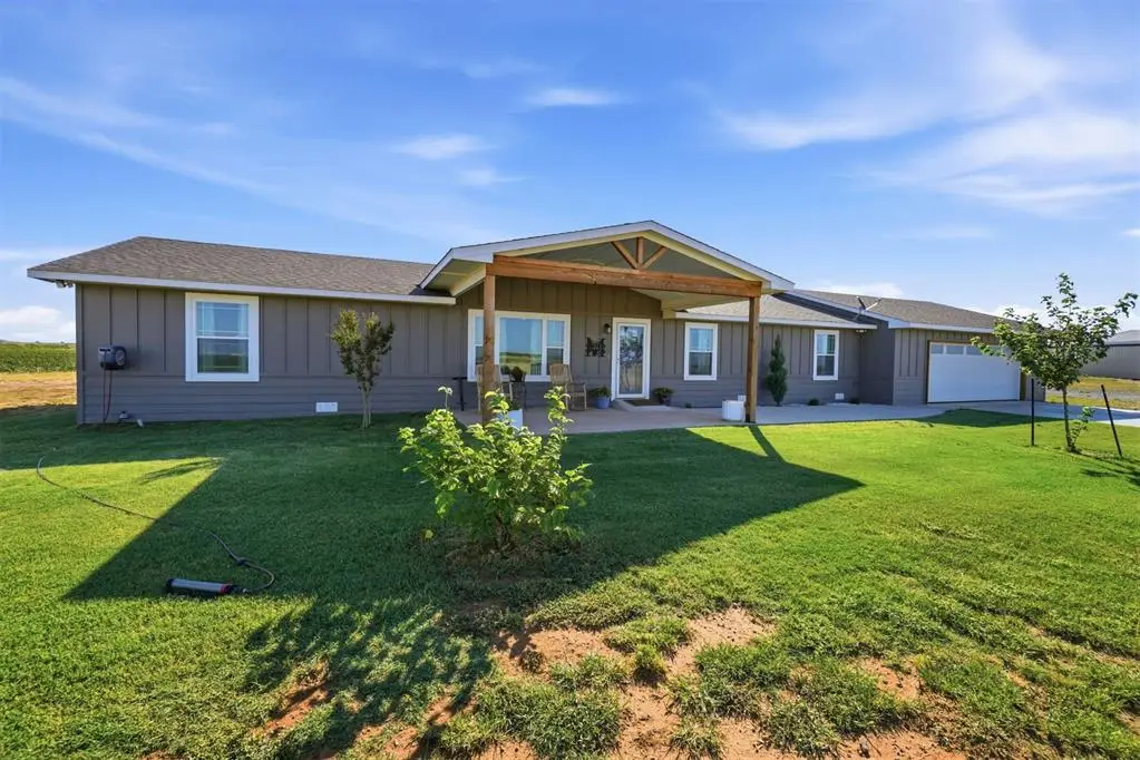 21105 E County Road 162, Headrick, OK 73549 - #1