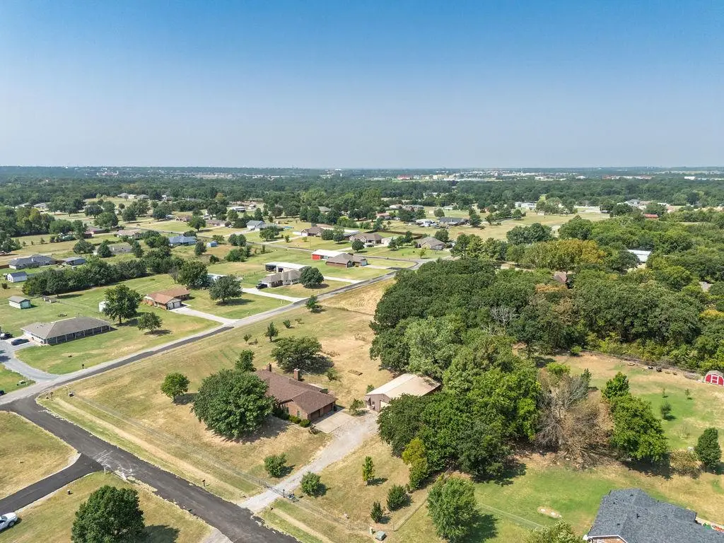 2 S Meadow Heath Drive, Shawnee, OK 74804 - #1