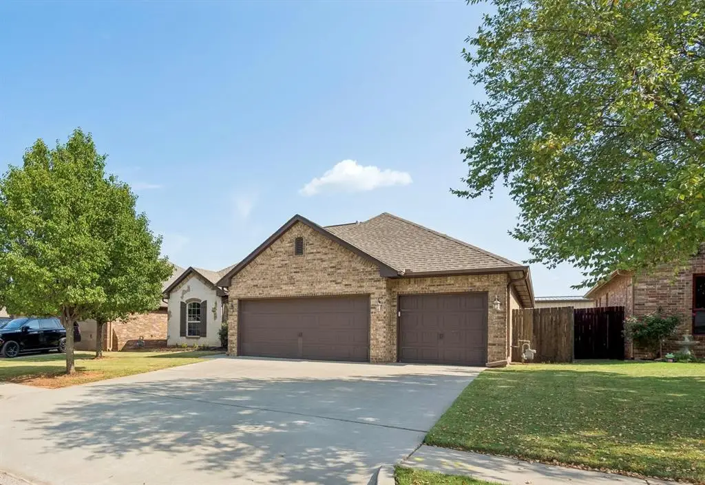 636 NE 23rd Street, Moore, OK 73160 - #1