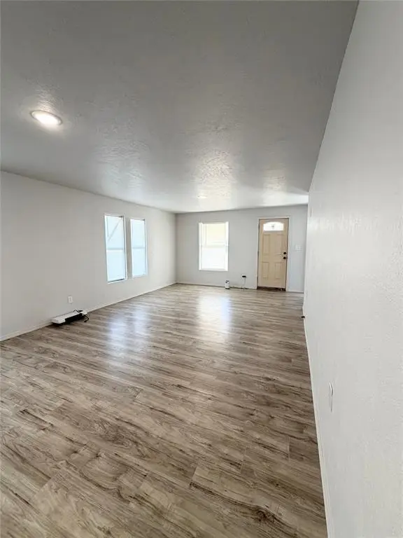 214 W Dorothy Street, Hollis, OK 73550 - #3