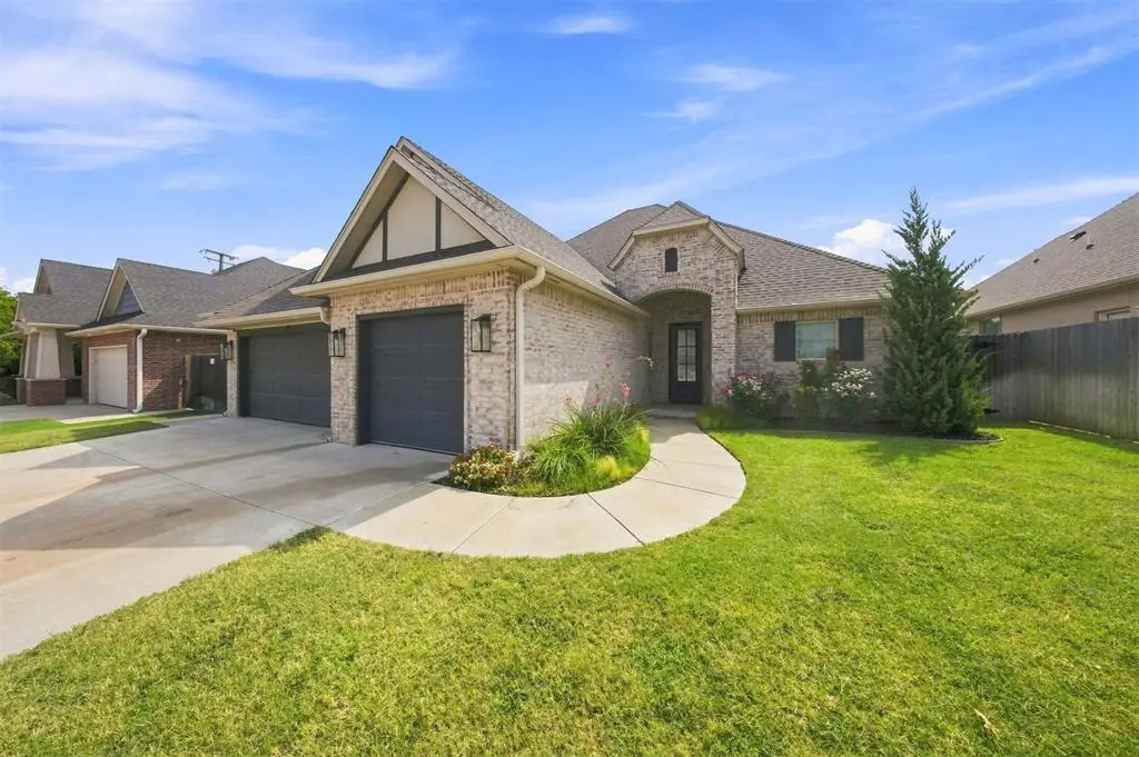 10608 NW Emily Circle, Oklahoma City, OK 73120 - #1