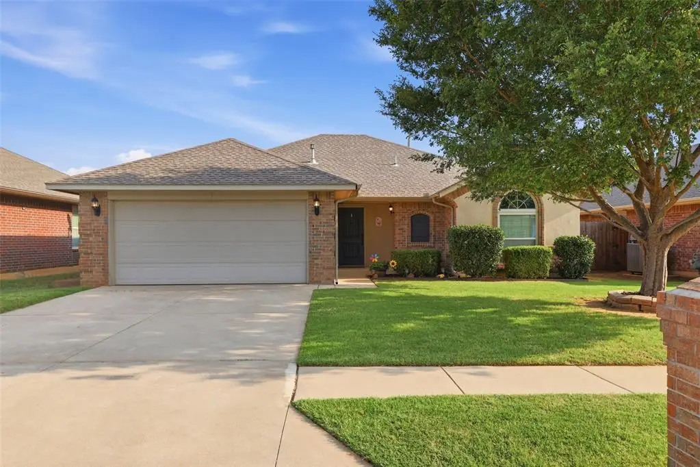 604 Apple Tree Lane, Moore, OK 73160 - #1