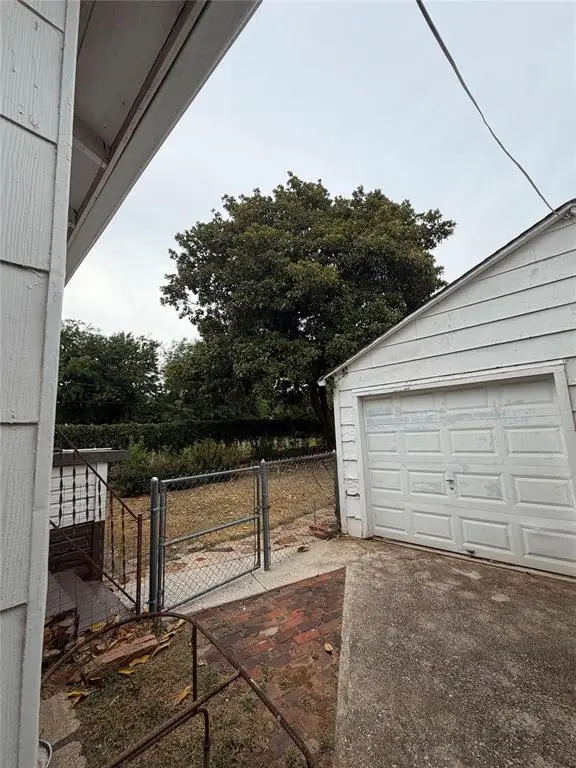 2421 SW 27th Street, Oklahoma City, OK 73108 - #3