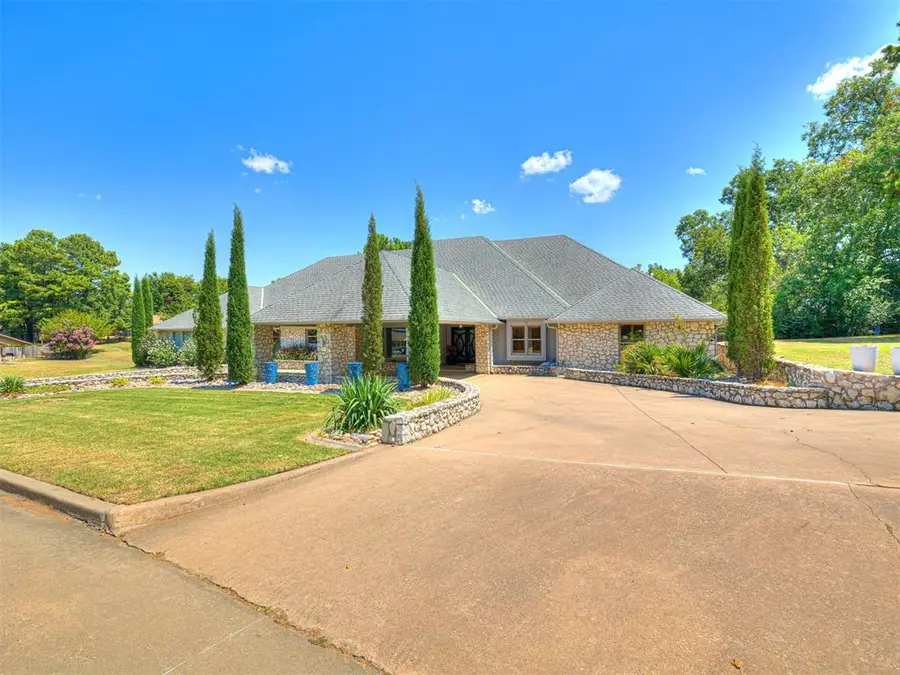 15 Northridge Road, Shawnee, OK 74804 - #2