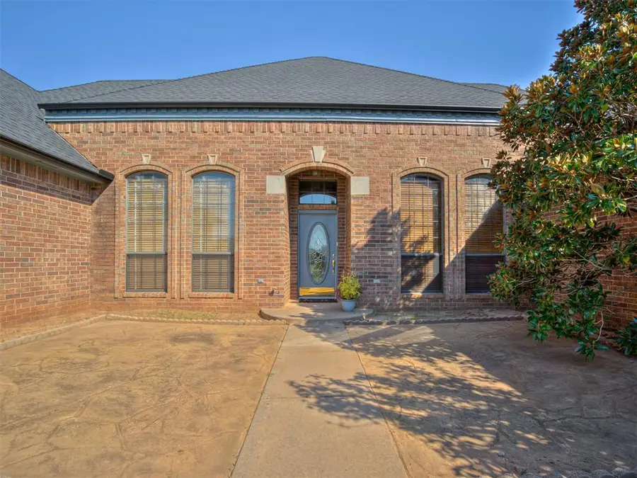 1423 E Twin Brook Terrace, Mustang, OK 73064 - #2