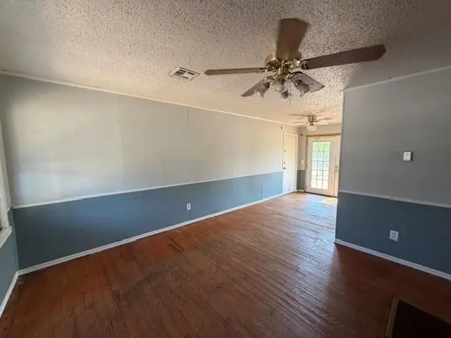 2704 Epperly Drive, Oklahoma City, OK 73115 - #2
