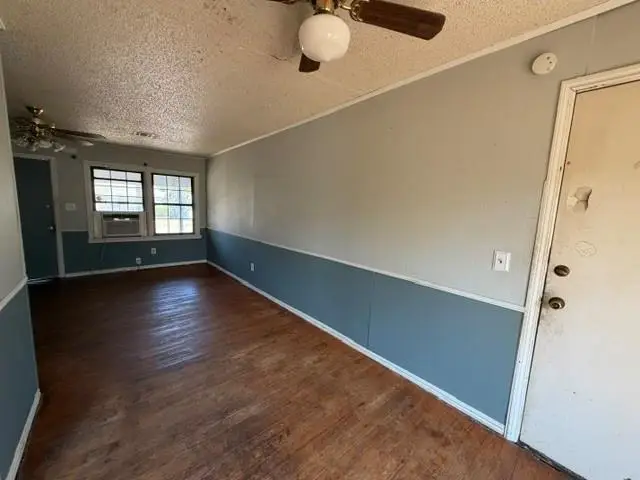 2704 Epperly Drive, Oklahoma City, OK 73115 - #3