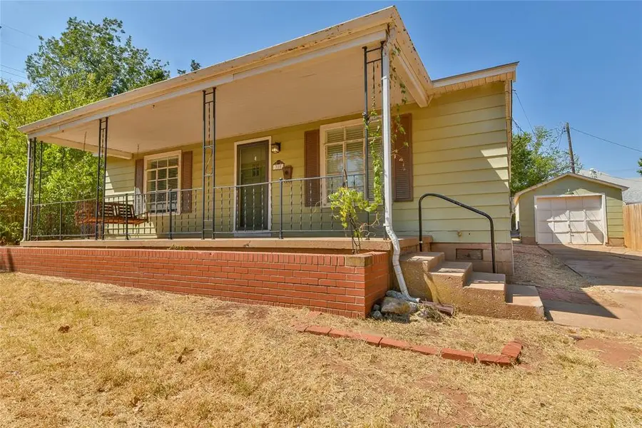 315 N 13th Street, Guthrie, OK 73044 - #2