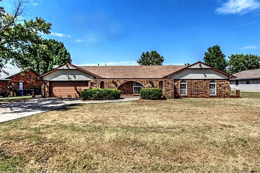 1823 W Rose Oak Drive, Mustang, OK 73064 - #1