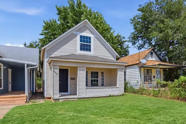 214 E Vilas Avenue, Guthrie, OK 73044