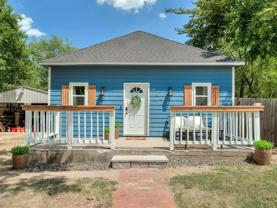 404 Elm Avenue, Wellston, OK 74881 - #2