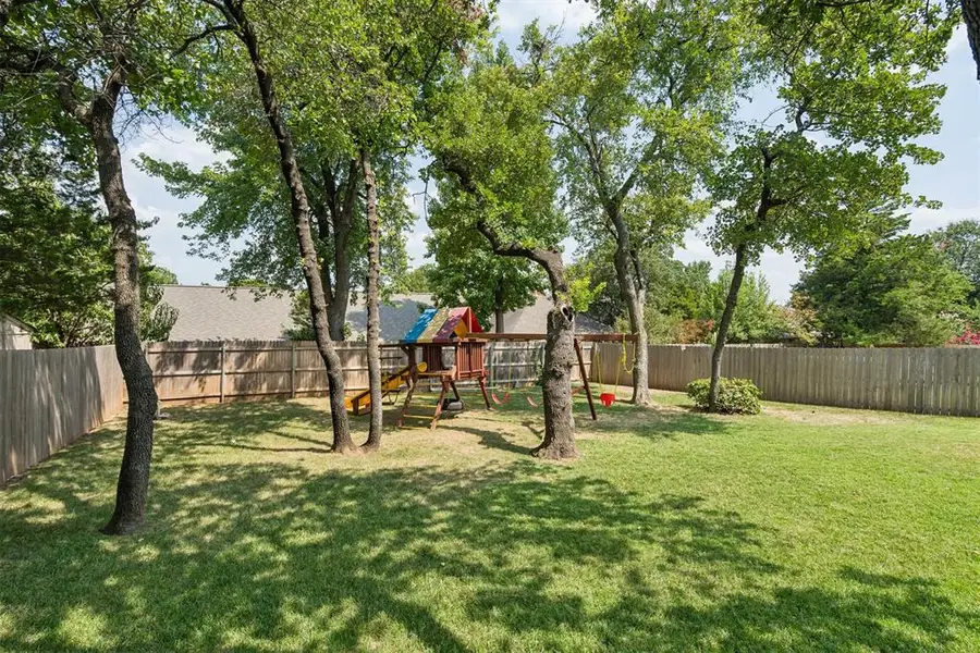 900 Carfax Road, Edmond, OK 73034 - #3