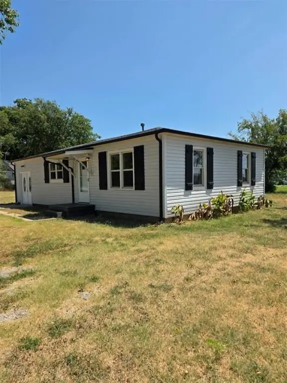 524 W 1st Street, Stroud, OK 74079