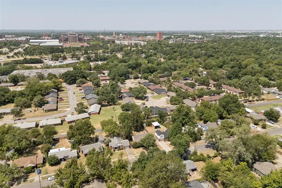 1914 Virginia Street, Norman, OK 73071 - #2