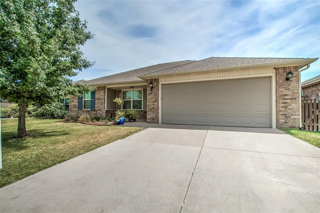 2900 Sun Berry Way, Yukon, OK 73099 - #1