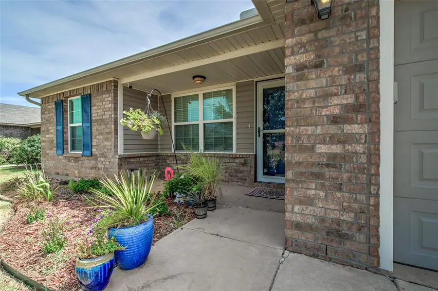2900 Sun Berry Way, Yukon, OK 73099 - #2