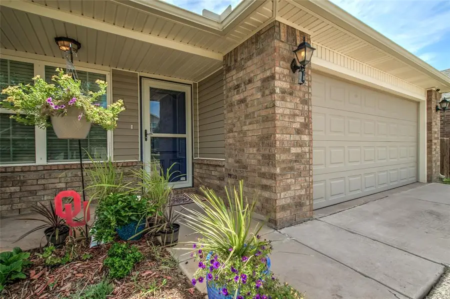 2900 Sun Berry Way, Yukon, OK 73099 - #3