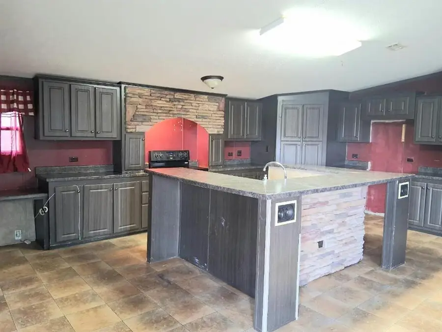 21863 Fishmarket Road, Tecumseh, OK 74873 - #3