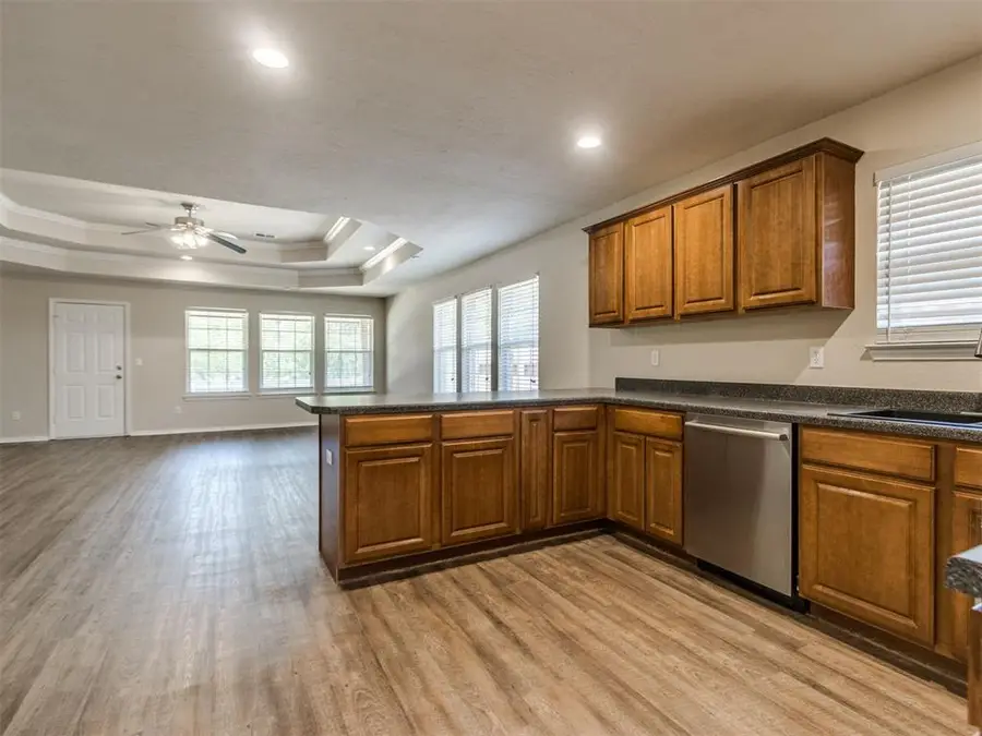 613 SE 26th Street, Oklahoma City, OK 73129 - #3