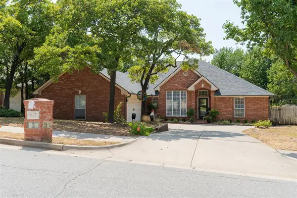 817 Fox Hill Drive, Edmond, OK 73034
