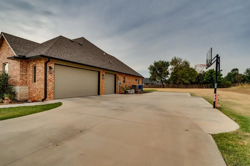 1408 W Harvard Way, Mustang, OK 73064 - #1