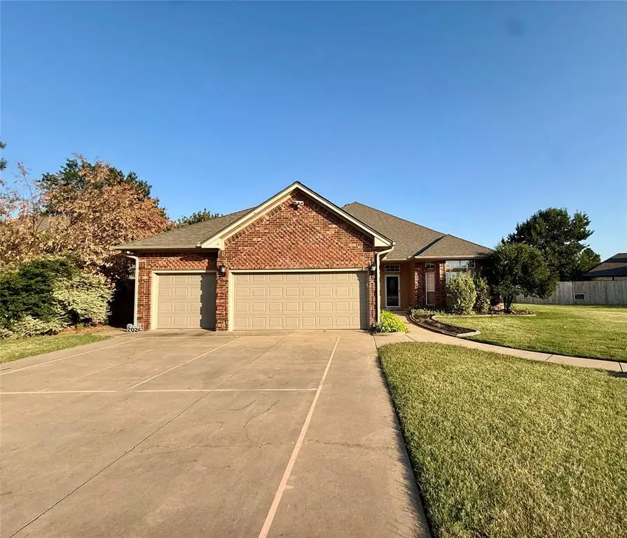 3908 Brunswick Lane, Norman, OK 73072 - #3
