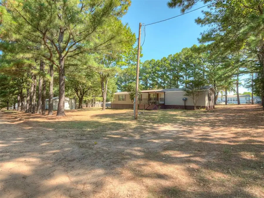 187 E Highland Avenue, Eufaula, OK 74432 - #2