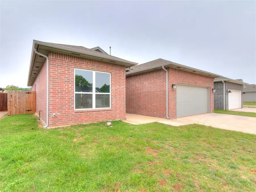 521 Remington Avenue, Jones, OK 73049 - #3