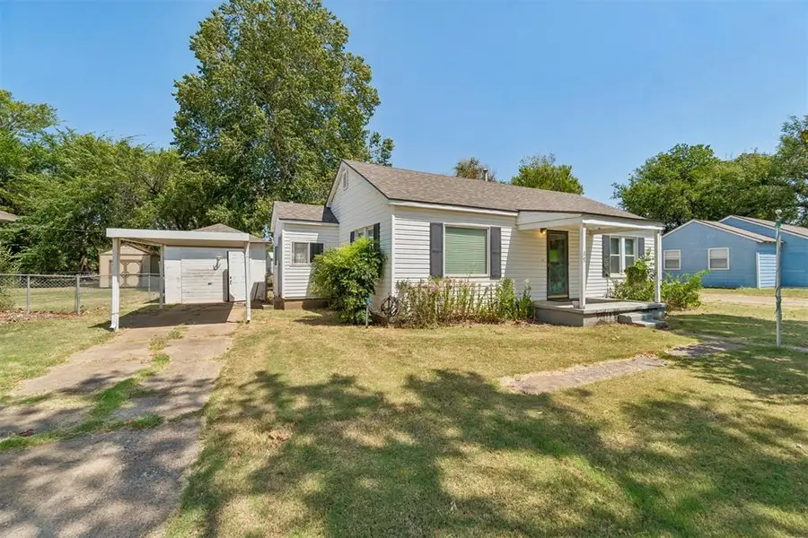 17 E 11th Street, Edmond, OK 73034 - #2