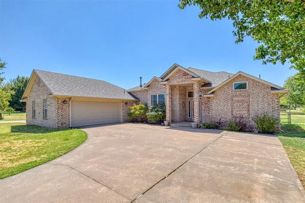 10421 Katy Line Drive, Yukon, OK 73099 - #1