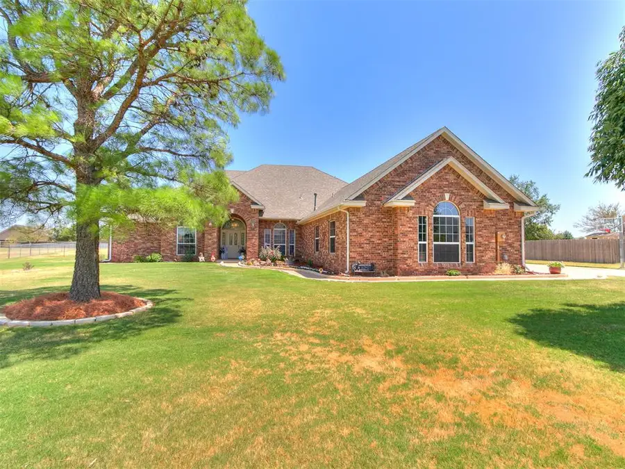 10712 Sundance Drive, Yukon, OK 73099 - #2