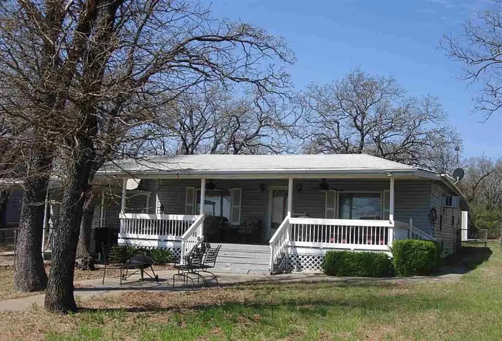 7033 N Lake Front Road, Marlow, OK 73055 - #1