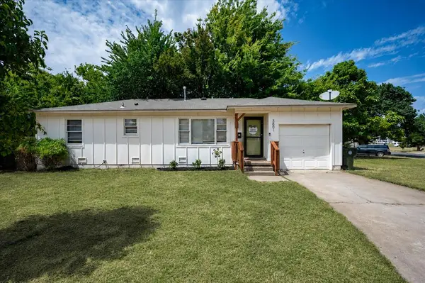 3601 Woodside Drive, Midwest City, OK 73110