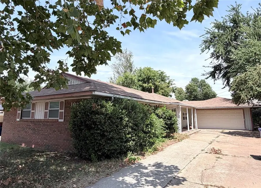 1029 W Peebly Drive, Oklahoma City, OK 73110 - #3