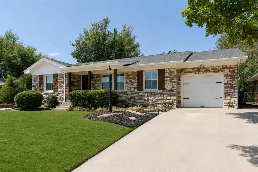 10013 Ridgeview Drive, Oklahoma City, OK 73120 - #2