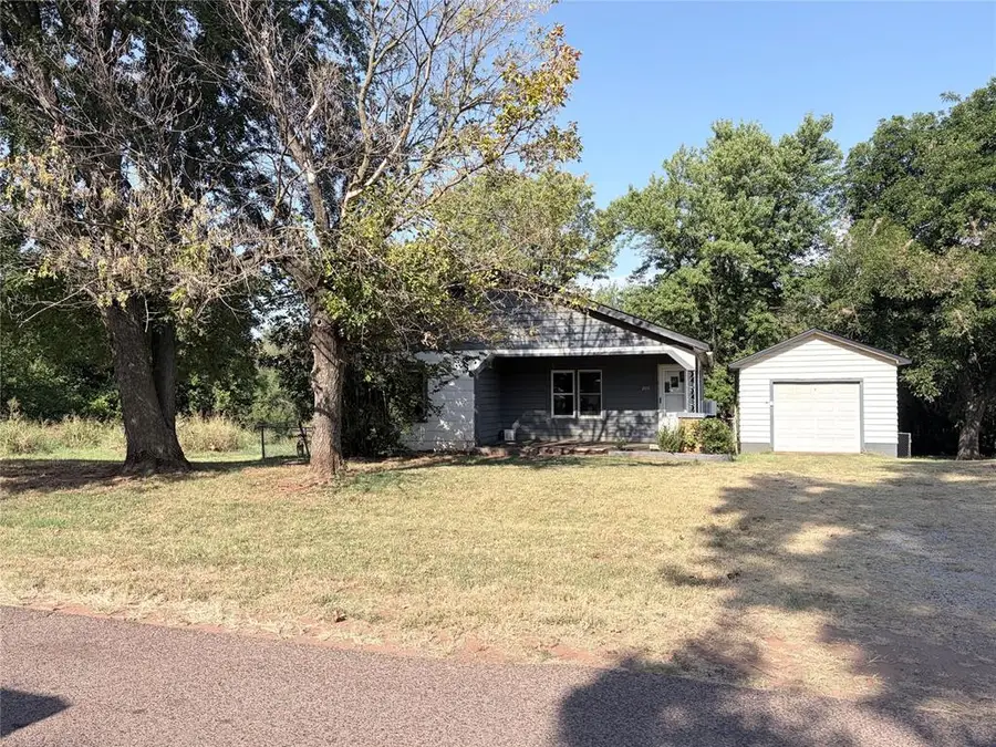 203 Dogwood Avenue, Wellston, OK 74881 - #2
