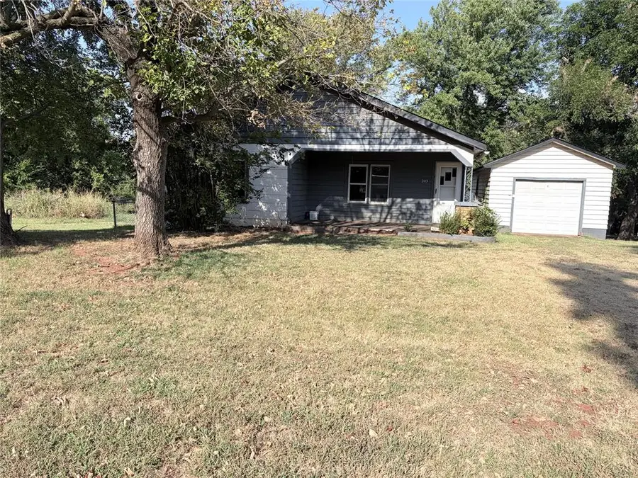 203 Dogwood Avenue, Wellston, OK 74881 - #3