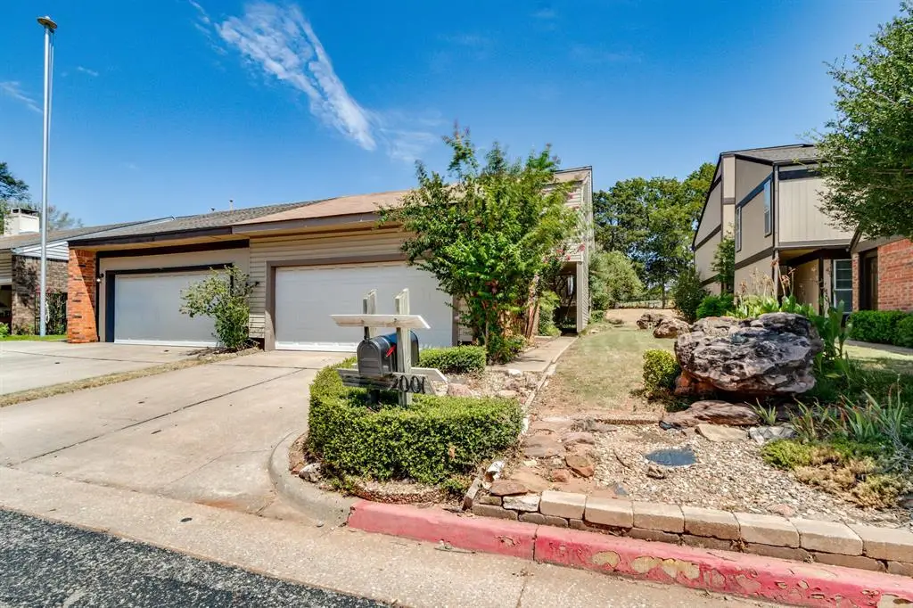 2001 Three Stars Road, Edmond, OK 73034 - #1