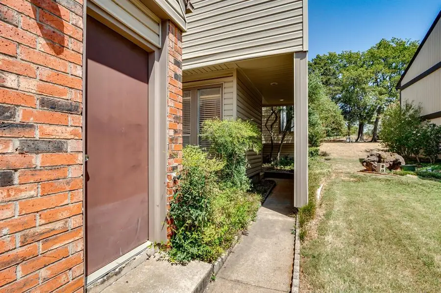 2001 Three Stars Road, Edmond, OK 73034 - #2
