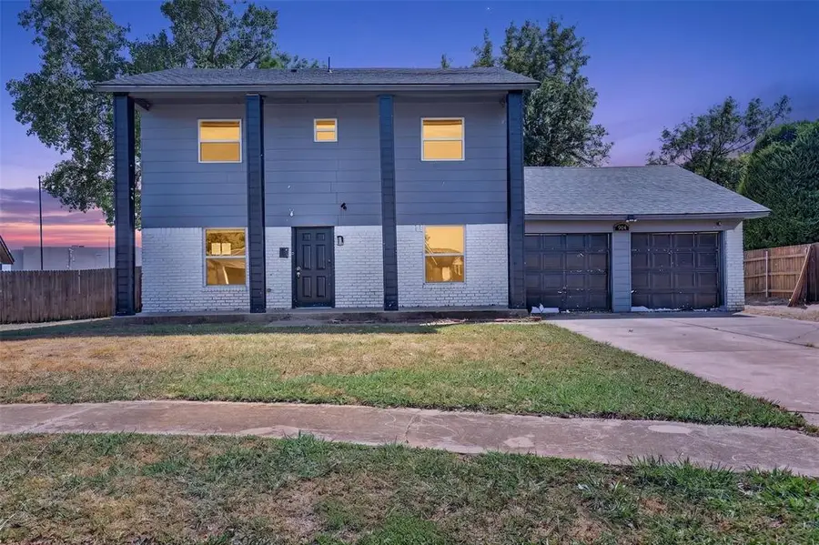904 NE 4th Street, Moore, OK 73160 - #3
