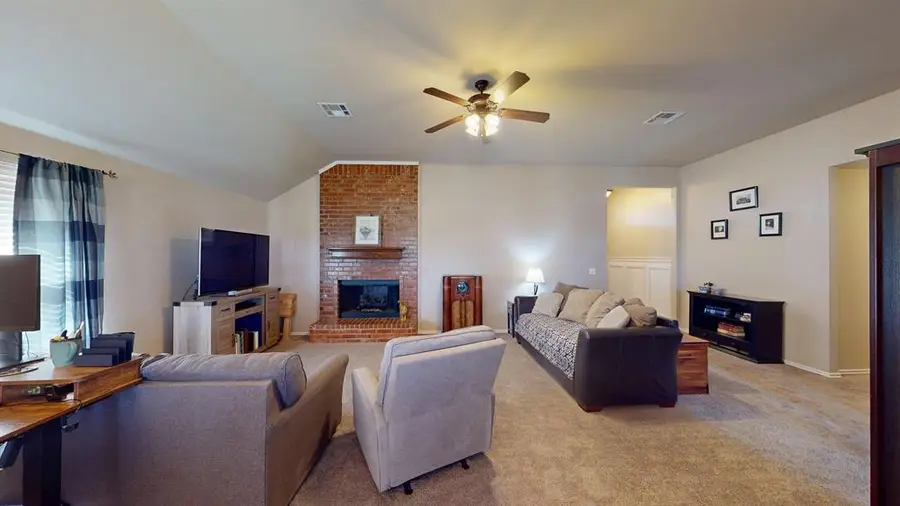 805 Canyon Drive, Yukon, OK 73099 - #3