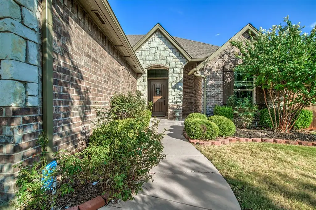 15100 Homecoming Drive, Edmond, OK 73013 - #1