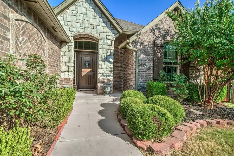 15100 Homecoming Drive, Edmond, OK 73013 - #2