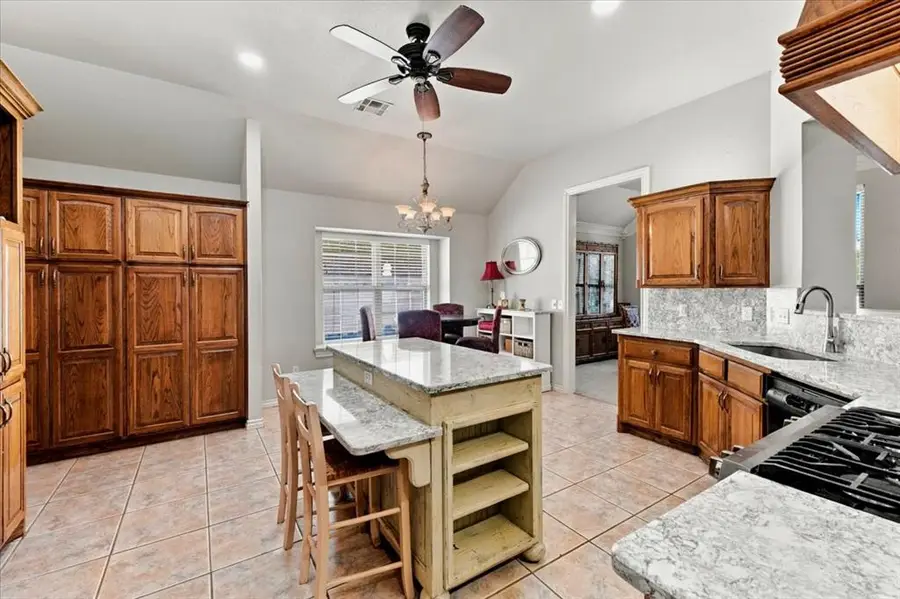 16600 Farmington Way, Edmond, OK 73012 - #2