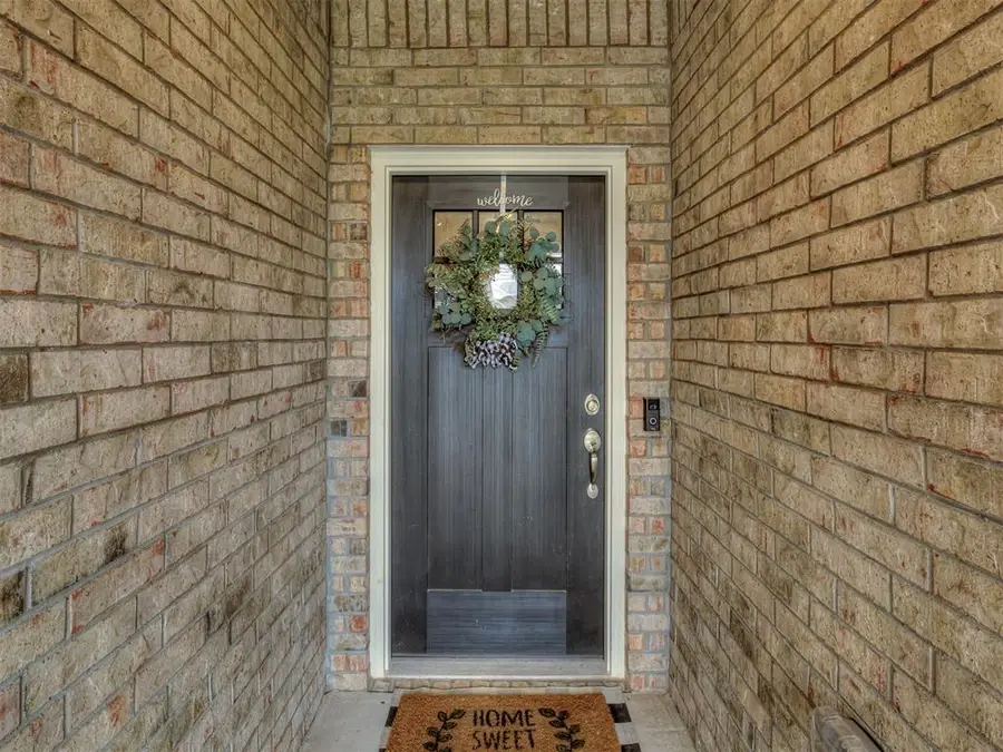 713 Red River Drive, Yukon, OK 73099 - #2
